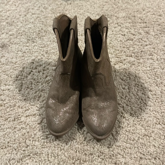 Light brown sparkly boots - Picture 1 of 5